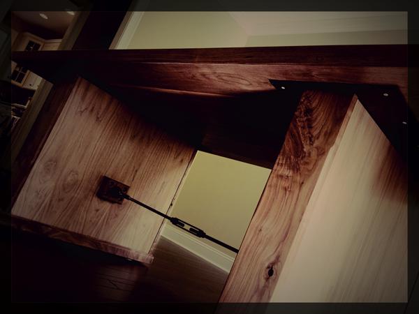 ExtWalnutTable1Main